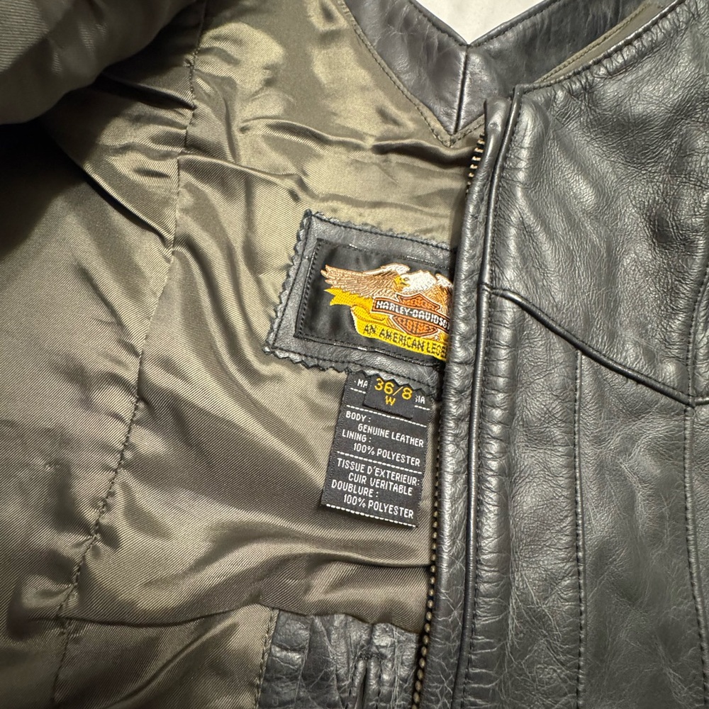 Harley-Davidson black Leather vest - Picture 2 of 6